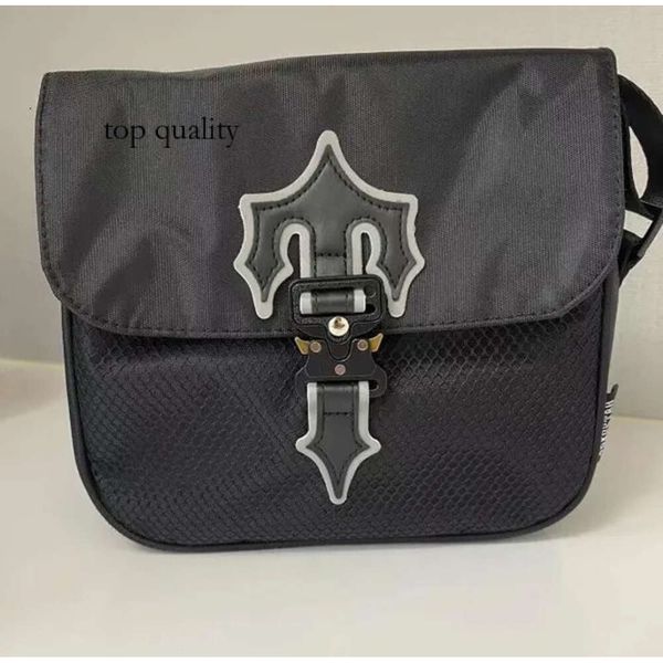 BAG TRAPSTAR BASSA IN CROVE INCONTRO INCROPRIETURA DESIGNO DI LUSSO SPORTICA SPORTICA COLLEGE COLLEGE IN UK Londra Etichetta riflettente nera 1843