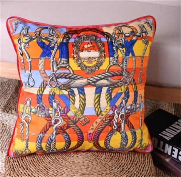 Pferd Luxus Living Cushion Cover Royal Europa Neues Design gedrucktes Kissengehäuse Home Hochzeitsbüro y2001047662105