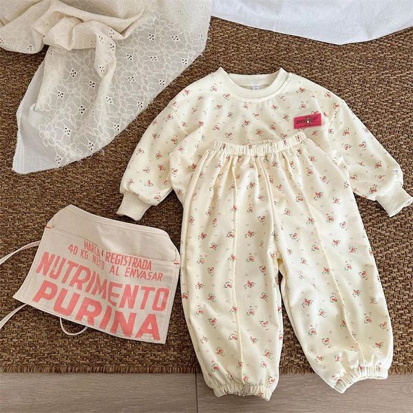 Set di abbigliamento cervo jonmi 2024 baby ragazze primaverili a maniche lunghe con maniche lunghe floreali