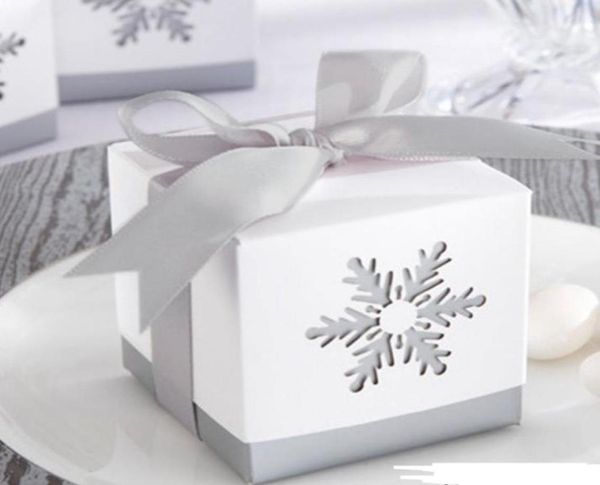 Snowflake Candy Box Birthday Wedding Party Square Hollow Boxes With Grey Ribbon Bow Halloween Christmas Presente de Presente de Presente 6x2731777