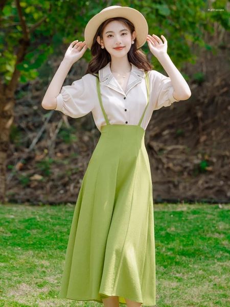 Abiti da lavoro Spegnere Preppy Dress Abito da 2 pezzi 2024 FRANCE FRANCE Summer a V-Neck Shirt Shirt Green Skirt Chic Women