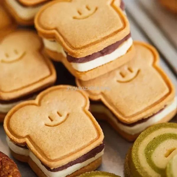 Moldes desenho animado Smiley Face Toast Biscuit Mold Ursion Cat Cookie Cutting Mold FONDANT BOLENT BOLENT BOOKIE CORTE PASSO