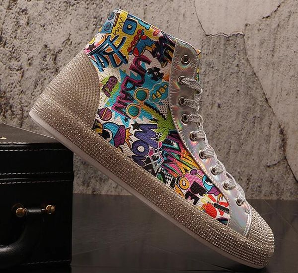 Tasarımcı Partisi Rock Nightclubs Graffiti Ayakkabı Erkek Ayakkabı Ayakkabıları Glitter Rhinestone Spor Tabakaları Yüksek Dış Mekan Rekreasyon Loafers Nefes Alabilir Dantel Yürüyüş Ayakkabıları
