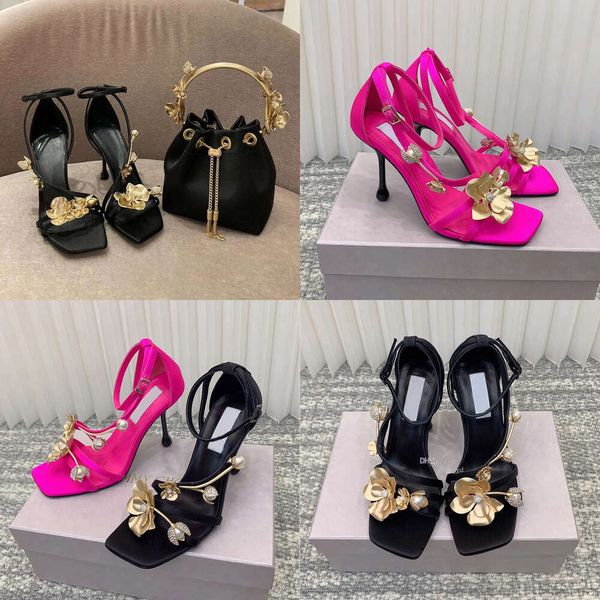 Metal çiçeklerle siyah yeni saten sandaletler 95mm moda kadın ayak parmakları ayak bileği kayış stiletto topuk sandal tasarımcısı parti akşam ayakkabıları kutu orijinal kalitesi