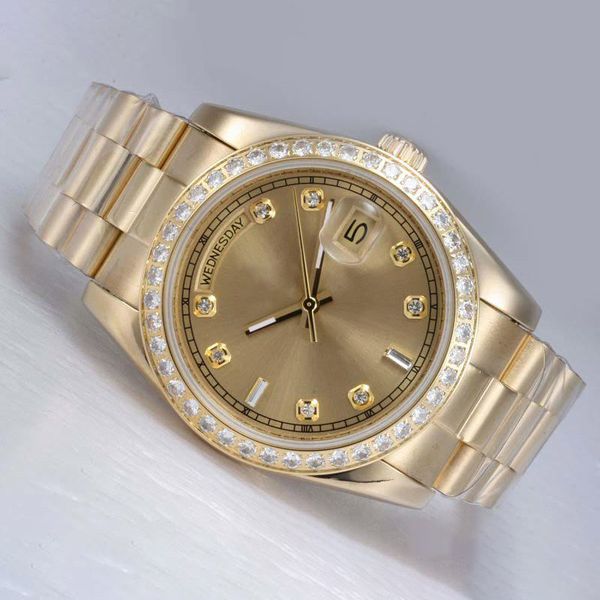 Luxury Watch Gold completo com moldura de diamante e marcação de designer de discagem dourada Homem de alta qualidade Assista AAA Watch Clone Watch Top Quality Watch With Box 40mm Mens Watch