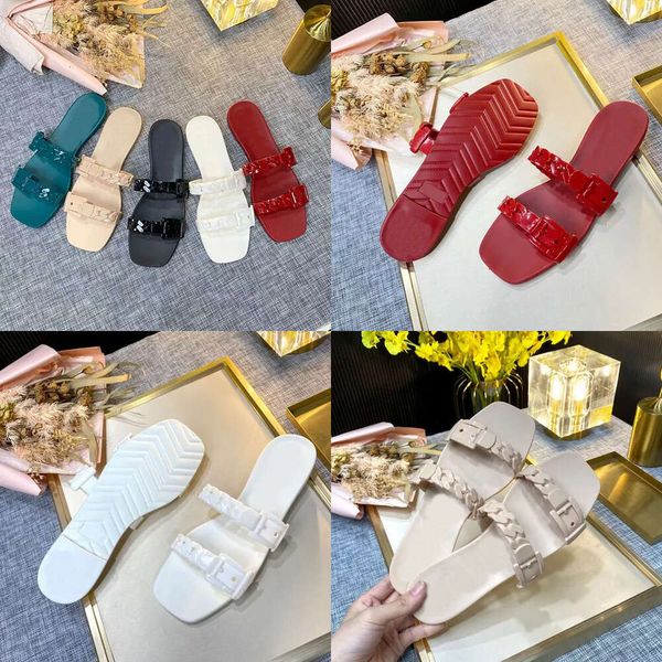 Direct 2021 Vendita di pantofole femminile di alta qualità Slaccia di moda Sandali intrecciati sandali sexy estate per scarpe da design per scarpe da bagno per bagno in bagno 35-41 qualità originale