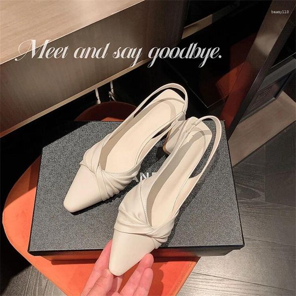 Casual Schuhe speicherte Zehen Sandalen weiße Quadratpersonen Party für Frauen Mode weibliche Pumpen Sommer -Knöchelgurt Zapatos Mujer