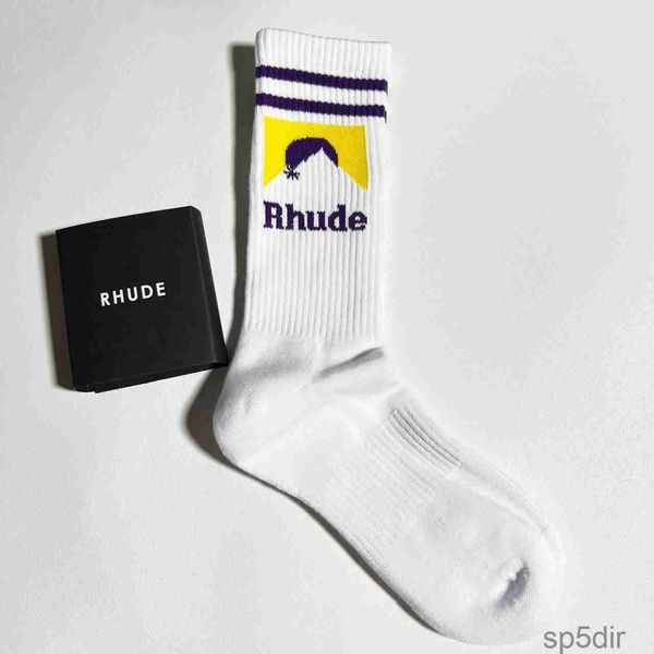 Rhude Socks uomini calzini calcinici Donne designer di lusso di alta qualità Pure Pure Cotton Comfort Rappresentante Deodorizzazione Assorbimento del sudore Let in aria stocki x2nz