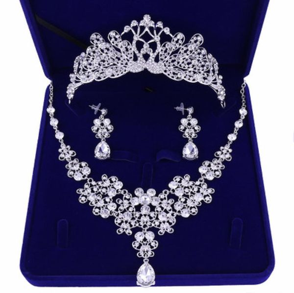 Jóias de noiva de casamento TiaranecklaceEarrings Conjunto de colar de diamante coreano Tiara Wedding Acessórios de casamento Whole7966673