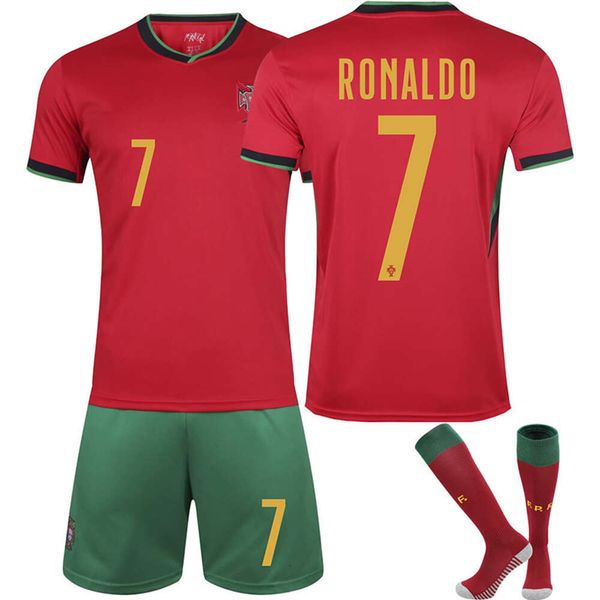 Jerseys de futebol Mensu -montões 2425 Cup Kit de futebol em casa Portugal No. 7 C Ronaldo Jersey No. 8 B Fee Jersey Childrens Conjunto