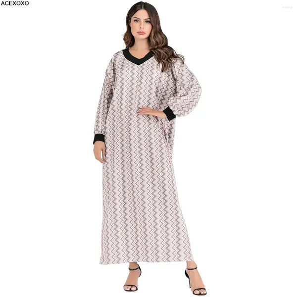 Повседневные платья 2024 Ближнего Востока Мусульманское женское платье с принтом V-образное вырезок свободно