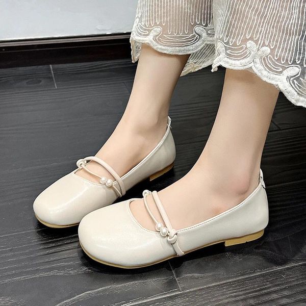 Scarpe casual 2024 Pearl Mary Janes per donne piatti bianchi di punta quadrata puzza superficiale sola sola Zapatos de Mujer
