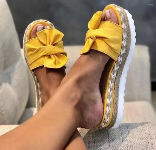 Pantofole signore retrò estate con perline con fibbia perla fiori decorativi scarpe da donna a cuneo spiaggia