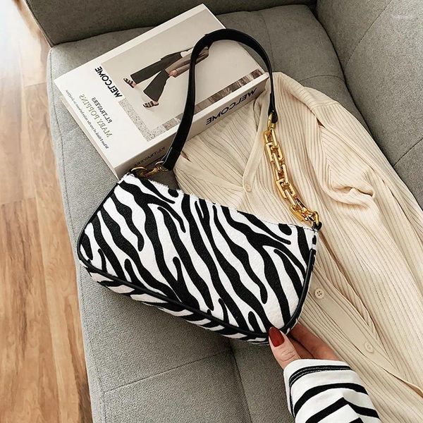 Sagni a tracolla catena di modelli zebra piccola velluto per donne leopardo borse selvatiche di tendenza alla canna da donna