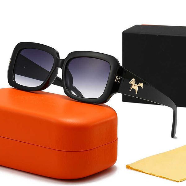 Designer occhiali da sole Regas New Pony Versatile Square Occhiali da sole per uomini Anti UV Sun Shade Occhiali da sole per Women Fashion Internet Celebrity Award