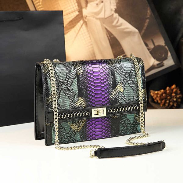 E luxuosa cobra de couro luxuosa, uma pequena bolsa quadrada versátil elegante flip top um ombro crossbody telefone