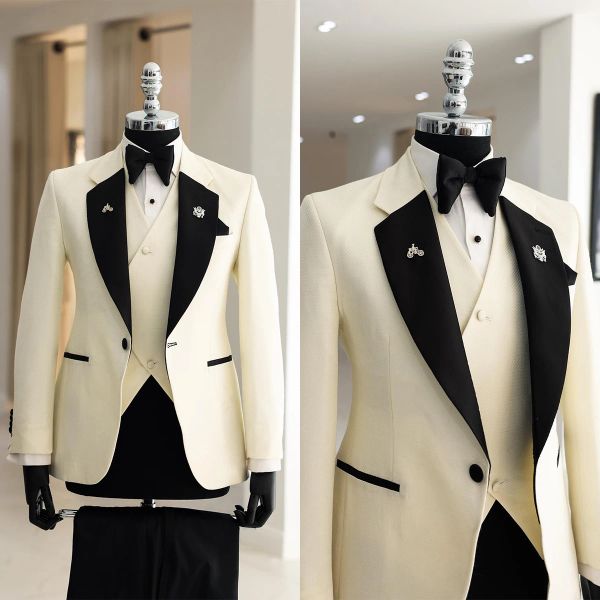 Ternos de ternos masculinos modernos personalizados 3 peças colete blazer calça preta de um botão de veludo com lapela de lapeel
