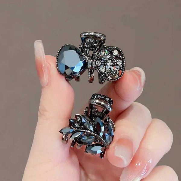 Clip per capelli Barrette Nuova lega in stile coreano Rhinestone Black Hair Crab Claws Adatto per il copricapo delle donne Elegante e lucida Clip estate Sidet