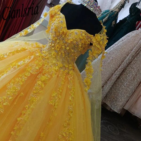 Sarı Quinceanera Elbiseler Aplikler Uzun Tren Çiçek Tatlı 15 16 Yıl Doğum Günü Partisi Balo Elbisesi Pageant Bayan Gala Özel Yapım