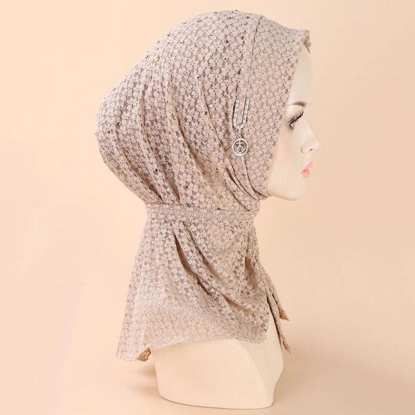 Schals muslimischer Winter Damen Stirnband Spitze Metall Schnalle Exquisite Schmuck Mode vielseitige atmungsaktive Kopfbedeckung Hijab