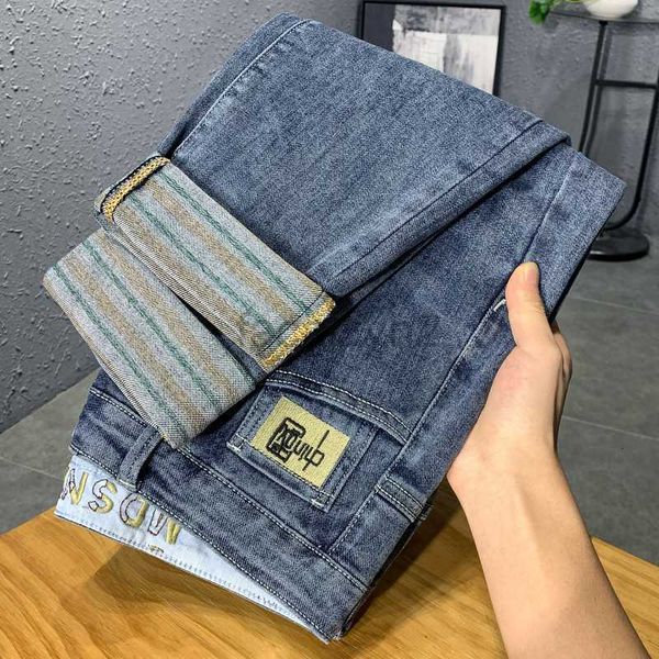 Jeans masculinos Primavera e verão Novo jeans masculino Slim Fit Small Edition Edição Trendy Elastic Youth Casual Bordado Jeans Plus Size Calças