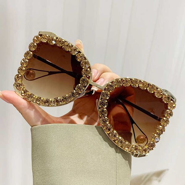 Óculos de sol designers moldura extra grande com óculos de sol de strassina femininos novos óculos de sol lentes oceânicas ponto de diamante de diamante copos de metal