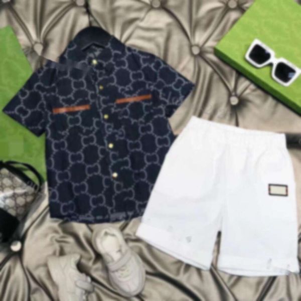 Kinder Sets Kleidung Luxusdesigner Sommer Infantis Baby Sets kurzärmelige Kapuze-Gruppen-Shirt Shorts Anzug Jungen und Mädchen Sportanzüge