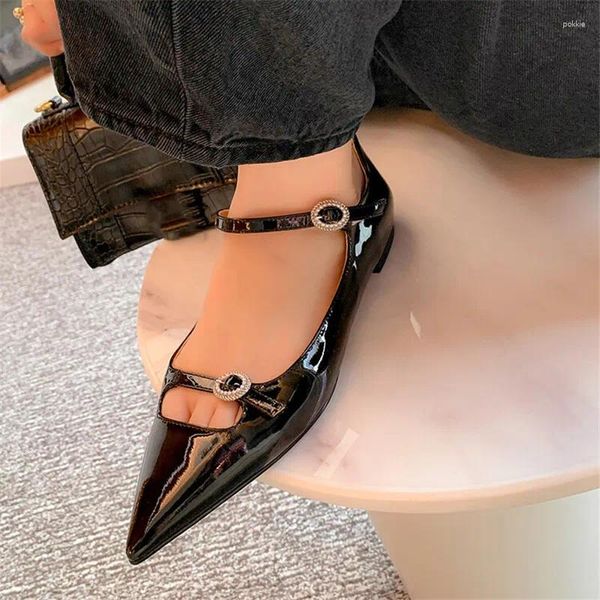 Lässige Schuhe pxelena Designer Frauen Low Heels Mary Janes echte Lederkristallschnalle Spitzer Zehen Mode flache Pumpen Party Datum Old