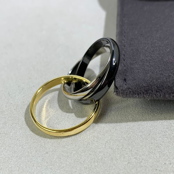 Gold de ouro preto de ouro preto Triple Ring Classic Luxury Cool Design v Gold Anel