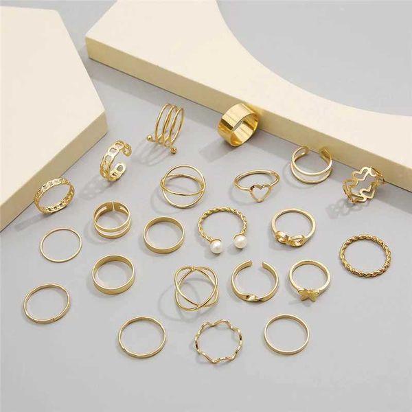 Eheringe Trendy Boho Gold 22 Stück Herz Ring Set Zartes Vintage Geometrische Kreuz -Schmetterlingsringe Frauen Persönlichkeit Schmuck Geschenk