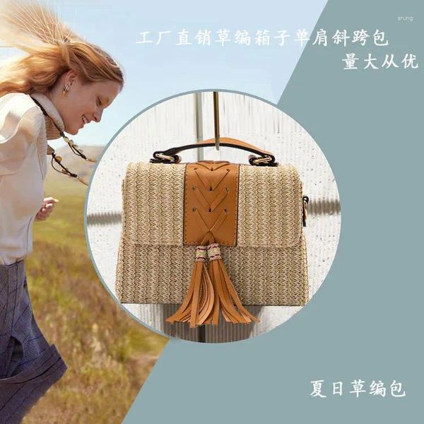 Bolsas de ombro de ombro Yiyi 2024 palha de verão feminino Pu Tassel embelezamento bolsa de case bola por atacado Messenger simples mensageiro