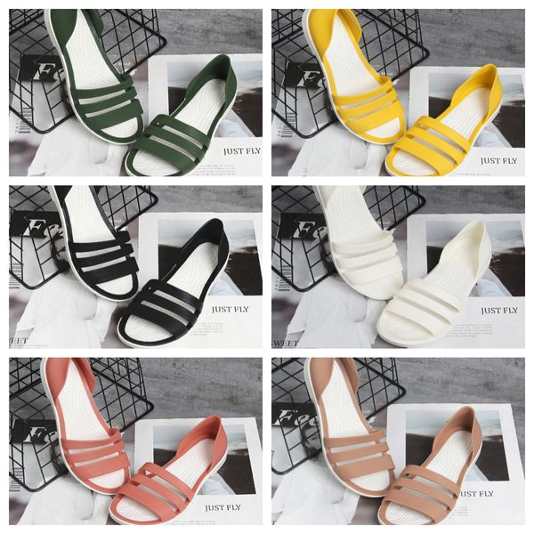 2024 Luxury Designer Summer New Flat Sandals Slippers Beach Black White Casual Plat Bteneed Casual Commory Women's Slippers