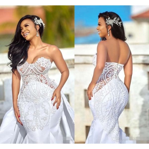 Vestidos de noiva Sereia Merma de renda Apliques de cetim de capela destacável Trem de trem Sweetheart Ilusão de decote em plus size vestido de noiva