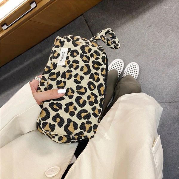 Wallets Bag de maquiagem feminina Organizador de desenho simples Organizador de leopardo Prinha e zebra zíper do zíper do zíper