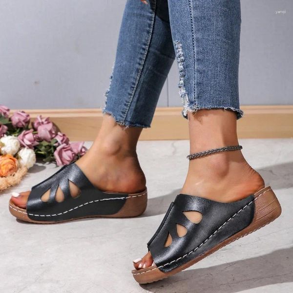 Slippers Mulheres Plataforma de borboleta vintage desliza sapato fêmea feminina cunha leve mulher sola sola de praia Sandálias mais tamanho 43