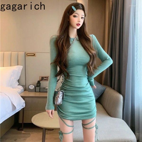 Lässige Kleider Gagarich Koreanische sexy Kleid Frauen Langarm 2024 Frühlingskleidung enge Kurzkorder verpackte Hüftboden Vestidos