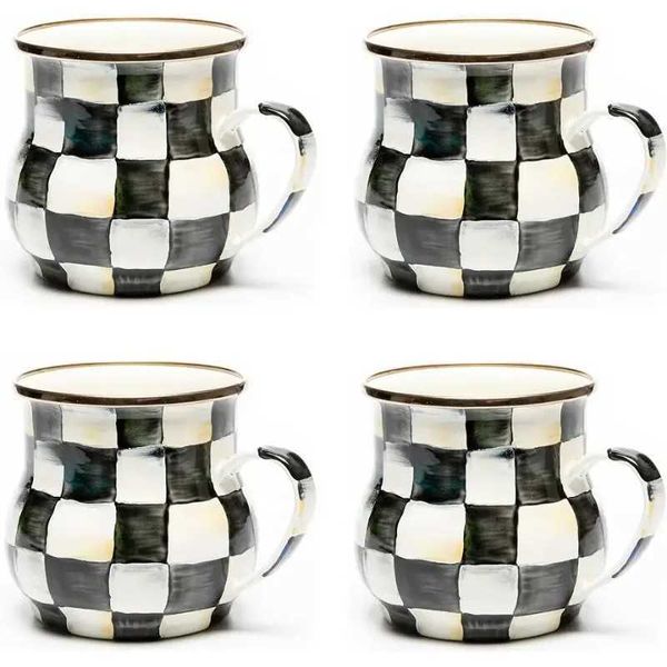 Canecas MacKenzie Criança Corte Verifique a xícara de esmalte Conjunto de copos de café em preto e branco 4 sets J240428