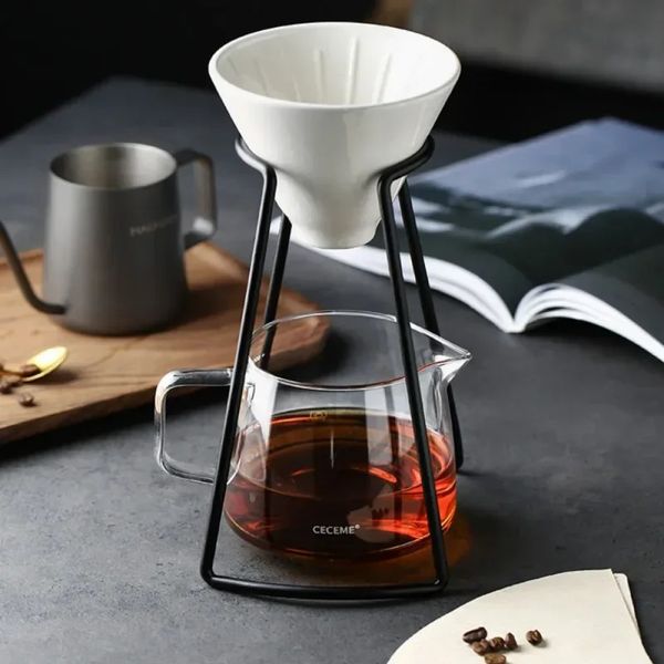 Keramikgieß über Kaffee -Set Filterhalter Filter Tropfer Stand Percolatoren Shop Cup Share Tots Kaffeezubehör 240411