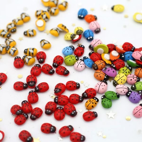 Mini Wood Bee Ladybug Colorful com cola de geladeira caseira decoração de parede diy festas de infantil festas infantis 50100pcs 240424