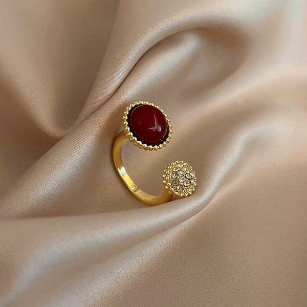 Jóias de desempenho de alto custo anel Redic Red Red para mulheres Silver elegante da moda com vnain comum