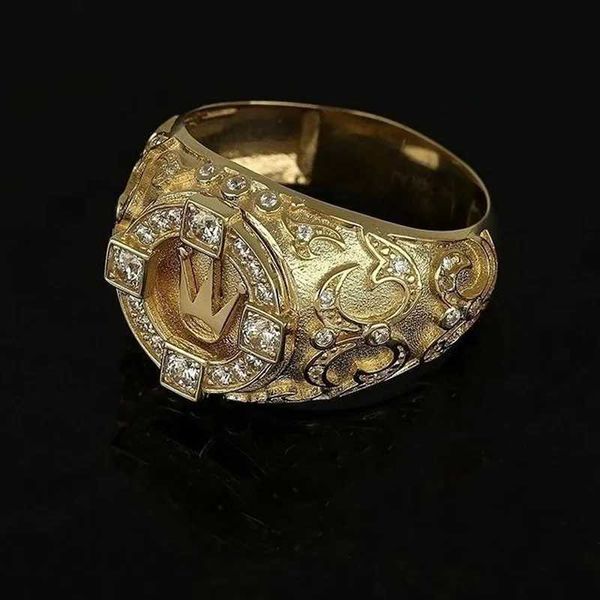 Eheringe Klassische Goldfarbe Ringe für Männer Goldfarben mit weißen Zirkon Kronhäute Punk Ring Freund Party Mode Schmuck eingelegt