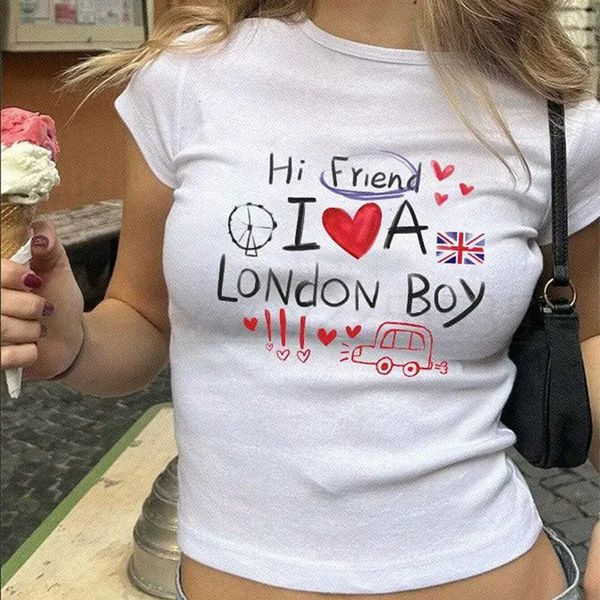 Donne I Love A London Boy Letter Stampa Gothic Girl Crop Top Top Short Short Maniche Tshirt Y2K Vestiti in stile Streetwear Aesthetic Baby Tee 240426