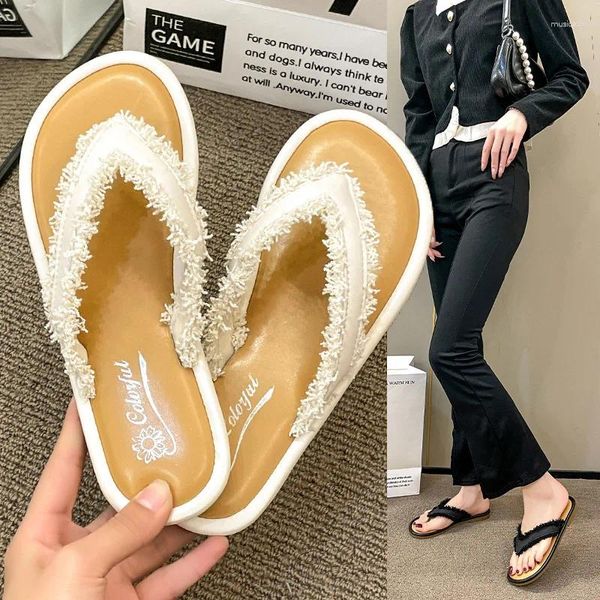 Hausschuheschuhe Frauen Slebende weibliche Beige Heeled Sandalen Luxusrutsche Fransen Low Gummi Flip Flops weich 2024 Schwarz Designer Be