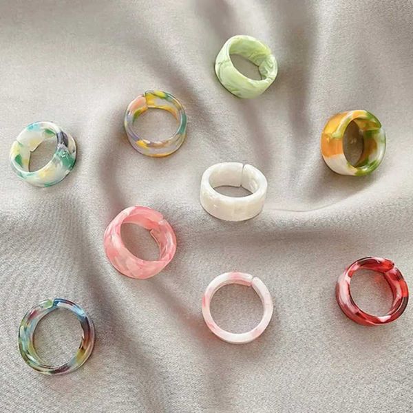 Anéis de banda 1 Conjunto de anéis de padrão de mármore geométrico transparente colorido anéis de resina de acetato de marmore