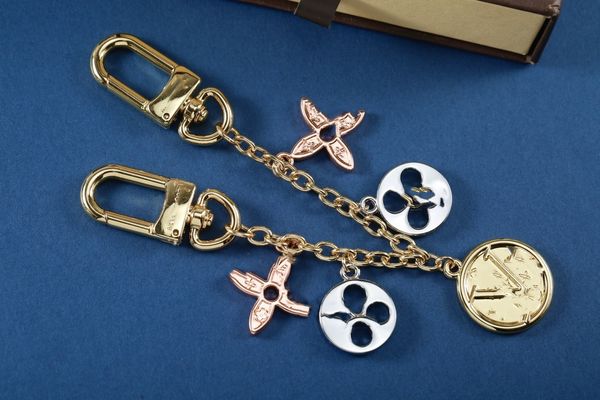 Designer Keychain Women v Letters Keimchain Wormet Top Top Auto Chain Packet Chain Gioielli Follower Molower Keyring Keychains Lanyards