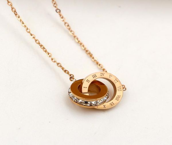 A nova broca de pequenos números romanos Twobutton Colar Short Coréia da Coréia do Sul Titanium Steel Rose Gold Plated Bone Chain7377050