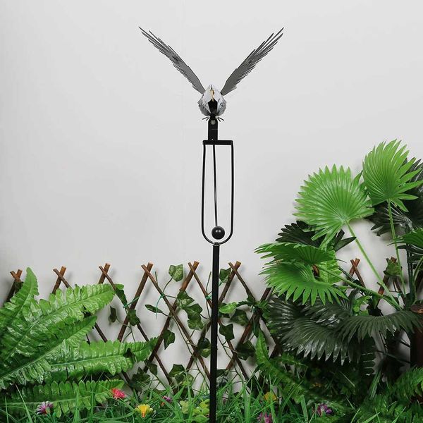 Decorações de jardim Garden Eagle Birds esculturas de ferro spinners de vento Stakes de águia ornamentos de gramado artesanato decoração de arte de jardim para pátio de jardim pátio