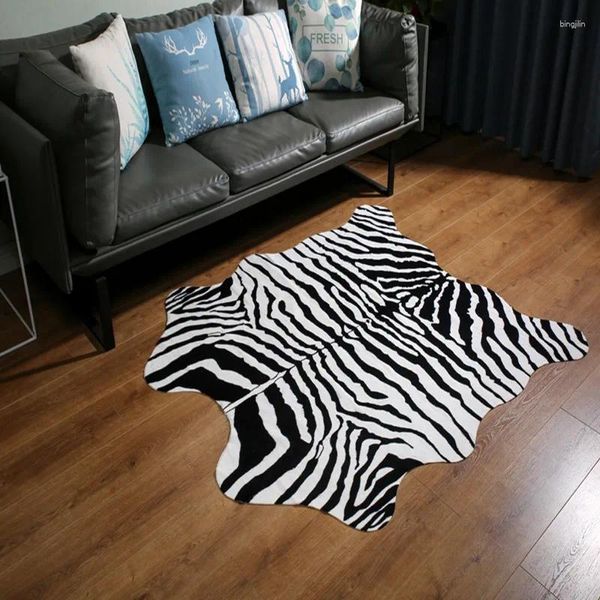 Teppiche Musshome Faux Zebra Print Fläche Teppich Füße Süßes weiches Schwarz -Weiß -Kinder -Schlafzimmer Teppich für Dschungel/Safari -Thema 140x160