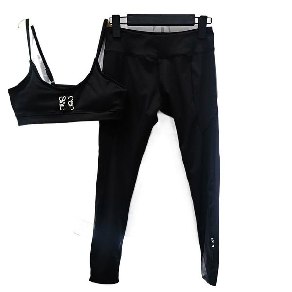 Mulheres Spaghetti Strap Letipo acolchoado Carta de logotipo Aplique a tampa da tanque de bustier e Leggings Designer Tracksuits Yoga Sports Twinset Smlxl