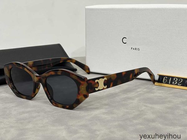 Fashion Luxury Designer Sunglasses Brand Marca Mens e Mulheres Pequenas Estruturas Esprementadas Premium UV 400 Óculos de Sunos Polarizados Com Box UPEU